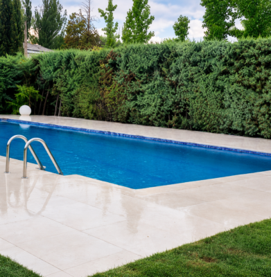 por qué el agua de tu piscina sigue sucia aunque el filtro funcione